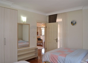 غرفتين وصالة مفروشة - قريبة من شاطئ البحر 