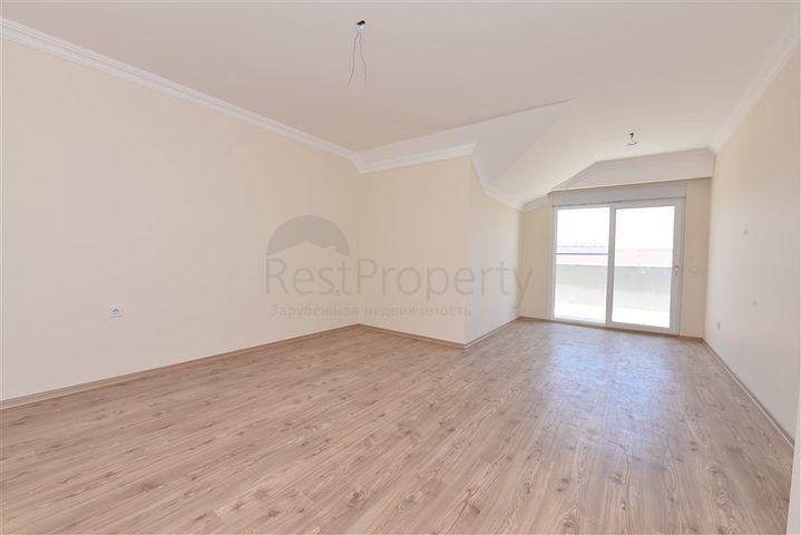 دوبلكس عائلية واسعة , ضمن مجمع خمس نجوم في منطقة اوبا الراقية