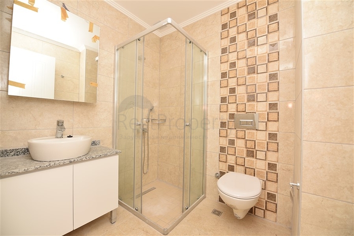 دوبلكس عائلية واسعة , ضمن مجمع خمس نجوم في منطقة اوبا الراقية