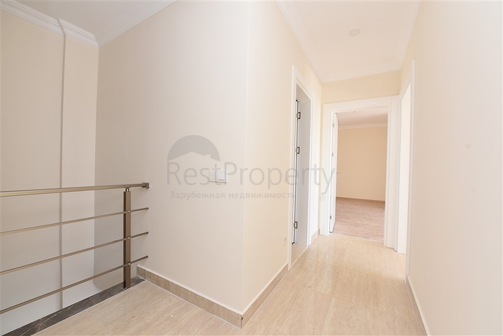 دوبلكس عائلية واسعة , ضمن مجمع خمس نجوم في منطقة اوبا الراقية