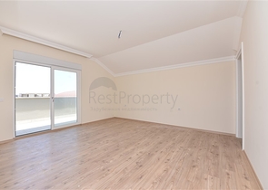 دوبلكس عائلية واسعة , ضمن مجمع خمس نجوم في منطقة اوبا الراقية