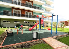 دوبلكس عائلية واسعة , ضمن مجمع خمس نجوم في منطقة اوبا الراقية