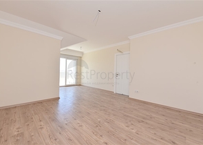 دوبلكس عائلية واسعة , ضمن مجمع خمس نجوم في منطقة اوبا الراقية