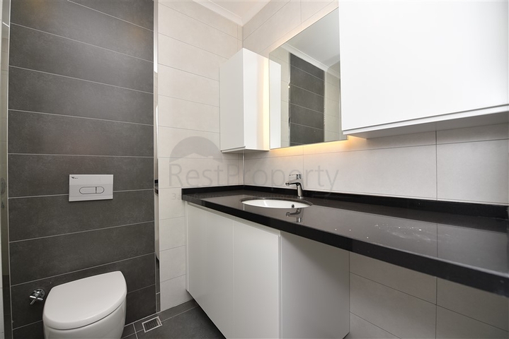 دوبلكس باطلالة مفتوحة ضمن مجمع حديث في كارجي جاك 