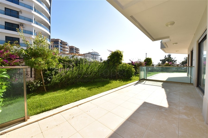 دوبلكس باطلالة مفتوحة ضمن مجمع حديث في كارجي جاك 