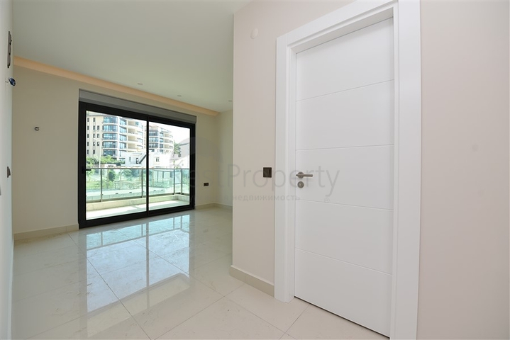 دوبلكس باطلالة مفتوحة ضمن مجمع حديث في كارجي جاك 