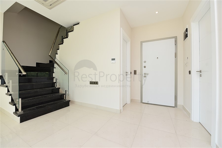 دوبلكس باطلالة مفتوحة ضمن مجمع حديث في كارجي جاك 