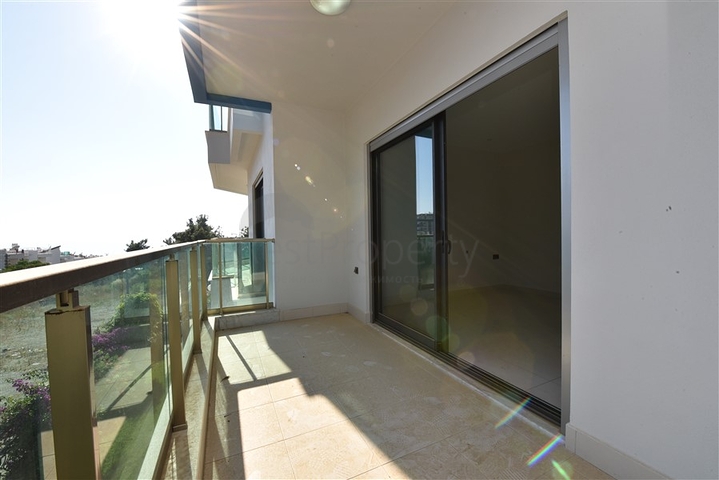 دوبلكس باطلالة مفتوحة ضمن مجمع حديث في كارجي جاك 