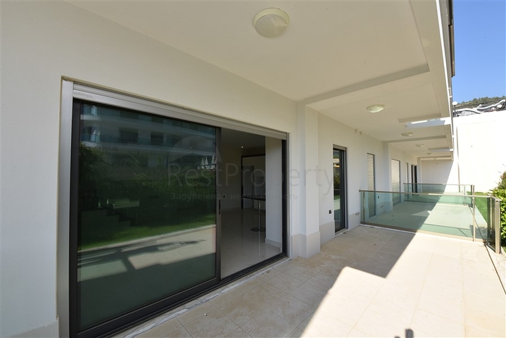 دوبلكس باطلالة مفتوحة ضمن مجمع حديث في كارجي جاك 