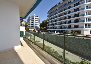 دوبلكس باطلالة مفتوحة ضمن مجمع حديث في كارجي جاك 