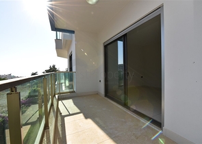 دوبلكس باطلالة مفتوحة ضمن مجمع حديث في كارجي جاك 