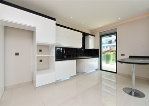 دوبلكس باطلالة مفتوحة ضمن مجمع حديث في كارجي جاك 