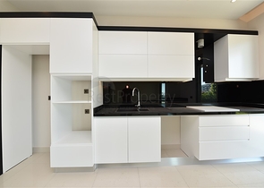 دوبلكس باطلالة مفتوحة ضمن مجمع حديث في كارجي جاك 