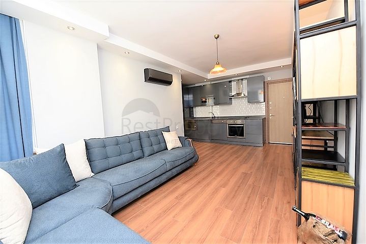 غرفة نوم وصالة مؤثثة في منطقة مركزية في اوبا 