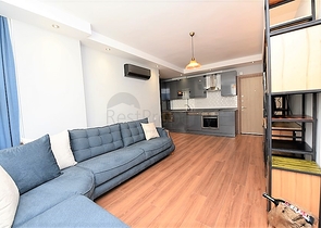 غرفة نوم وصالة مؤثثة في منطقة مركزية في اوبا 