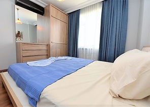 غرفة نوم وصالة مؤثثة في منطقة مركزية في اوبا 