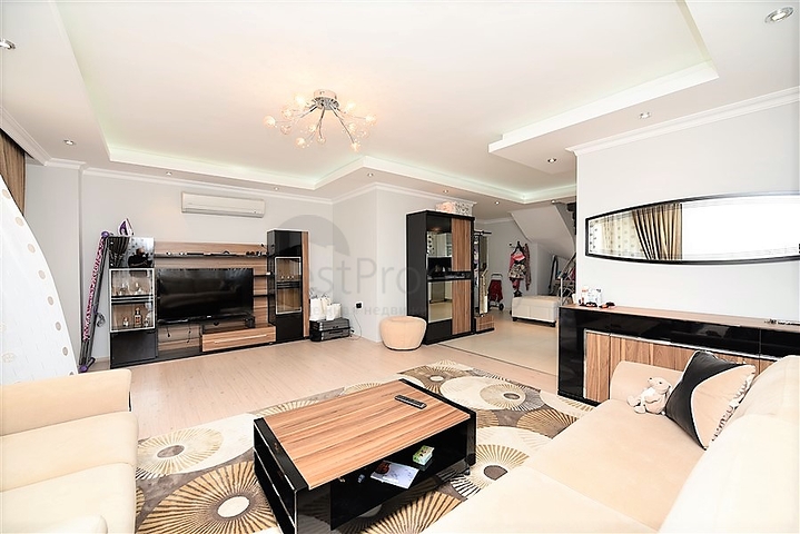 دوبلكس مؤثثة ضمن مجمع سكني متكامل في افسلار 