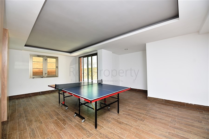 شقة غرفة وصالة ضمن مجمع فاخر في اوبا -الانيا 