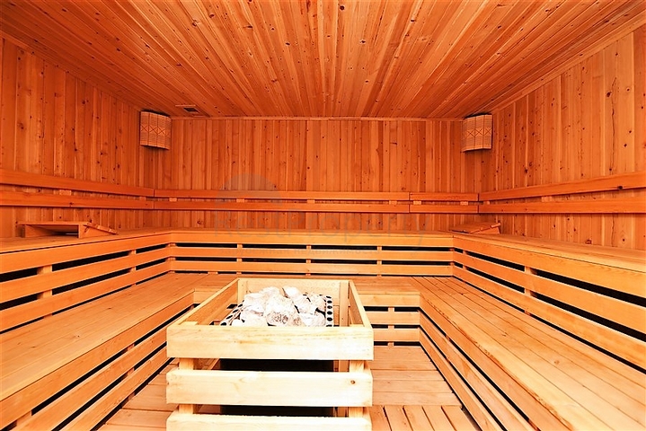 شقة غرفة وصالة ضمن مجمع فاخر في اوبا -الانيا 