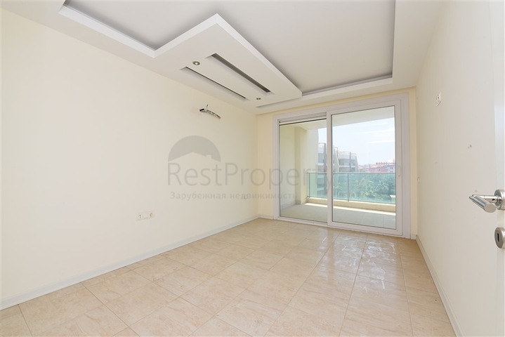 شقة غرفة وصالة ضمن مجمع فاخر في اوبا -الانيا 