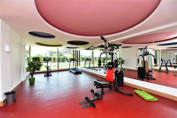 شقة غرفة وصالة ضمن مجمع فاخر في اوبا -الانيا 