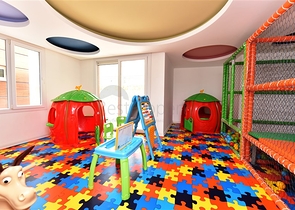 شقة غرفة وصالة ضمن مجمع فاخر في اوبا -الانيا 