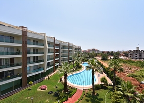 شقة غرفة وصالة ضمن مجمع فاخر في اوبا -الانيا 