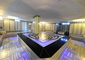 شقة غرفة وصالة ضمن مجمع فاخر في اوبا -الانيا 