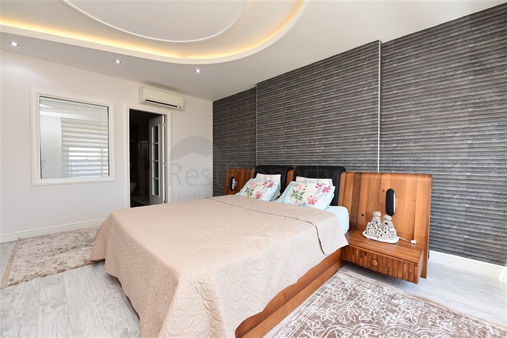 شقة عائلية واسعة من تصميم خمس غرف نوم وصالة - مؤثثة - في توسمور - الانيا 