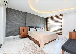 شقة عائلية واسعة من تصميم خمس غرف نوم وصالة - مؤثثة - في توسمور - الانيا 