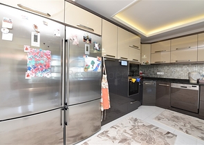 شقة عائلية واسعة من تصميم خمس غرف نوم وصالة - مؤثثة - في توسمور - الانيا 