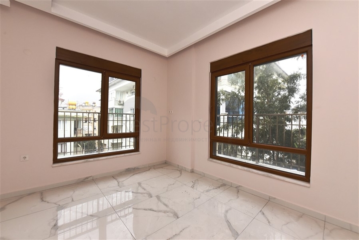 على مسافة خطوات من شاطئ البحر -مجمع سكني جديد في مركز الانيا 