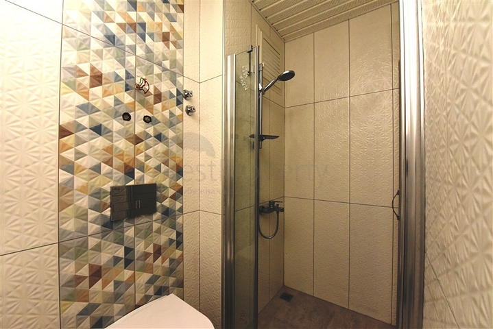 على مسافة خطوات من شاطئ البحر -مجمع سكني جديد في مركز الانيا 