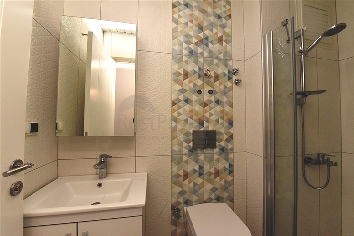 على مسافة خطوات من شاطئ البحر -مجمع سكني جديد في مركز الانيا 