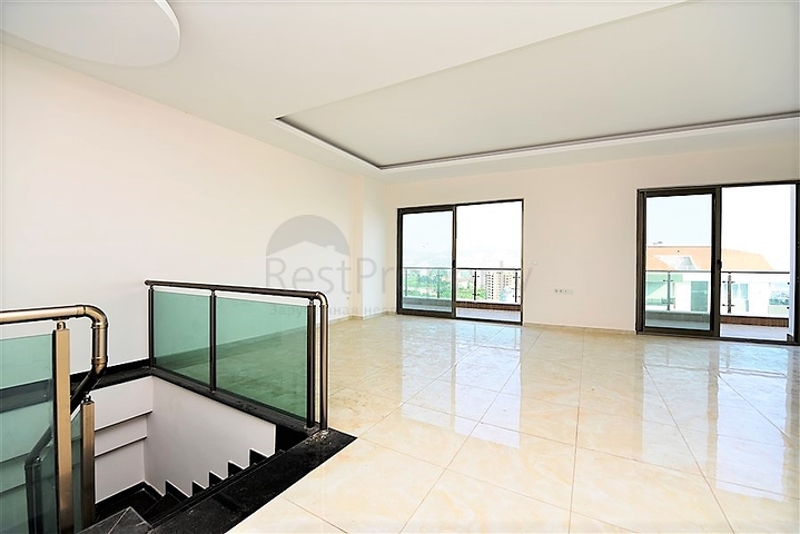 اطلالة بحرية ساحر- تراس واسع - دوبلكس غرفتين وصالة ضمن مجمع خمس نجوم في مهموتلار - الانيا 