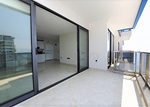 اطلالة بحرية مباشرة -شقة من تصميم غرفة وصالة ضمن مجمع سكني حديث في مهموتلار - الانيا 