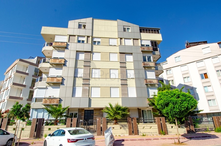 شقة بغرفة نوم واحدة مع أثاث في ليمان كونيالتي أنطاليا