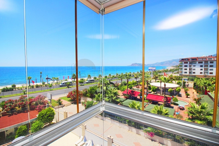 اطلالة بحر مباشرة - غرفة نوم وصالة مؤثثة في كاستل - الانيا 