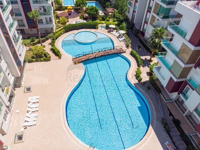 شقة بغرفة نوم واحدة في مجمع في كونيالتي