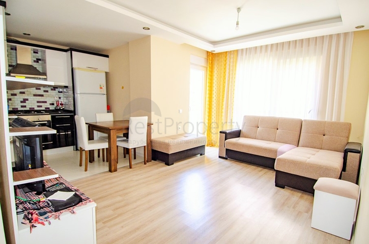 شقة بغرفة نوم واحدة في مجمع في كونيالتي