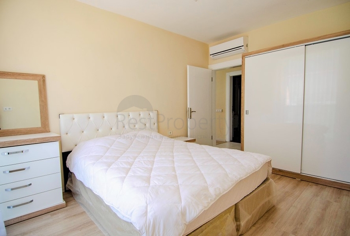 شقة بغرفة نوم واحدة في مجمع في كونيالتي