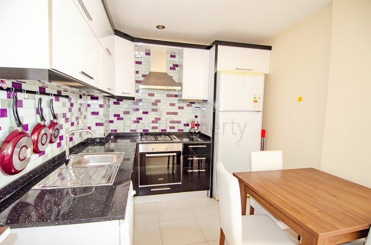 شقة بغرفة نوم واحدة في مجمع في كونيالتي