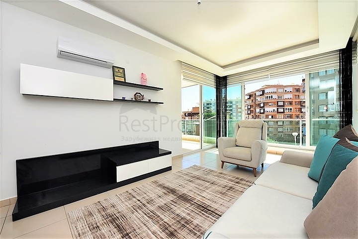 غرفة وصالة مؤثثة ضمن مجمع خمس نجوم في توسمور - الانيا 