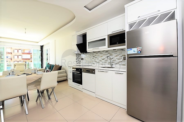 غرفة وصالة مؤثثة ضمن مجمع خمس نجوم في توسمور - الانيا 