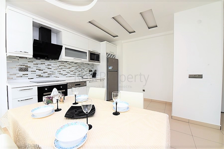 غرفة وصالة مؤثثة ضمن مجمع خمس نجوم في توسمور - الانيا 