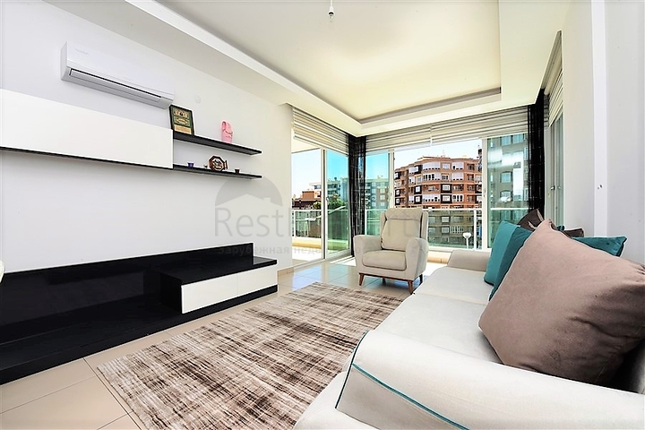 غرفة وصالة مؤثثة ضمن مجمع خمس نجوم في توسمور - الانيا 