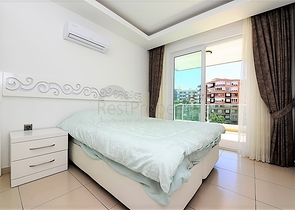 غرفة وصالة مؤثثة ضمن مجمع خمس نجوم في توسمور - الانيا 