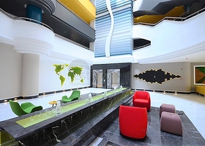 اطلالة بحرية مباشرة - شقة غرفة نوم وصالة ضمن مجمع سكني فخم  في مهموتلار - الانيا 