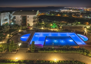 اطلالة بحرية ساحرة - شقق واسعة شمن مجمع حديث في كوناكله / الانيا