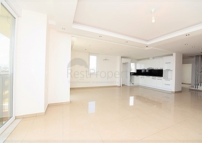 اطلالة بحرية ساحرة - شقق واسعة شمن مجمع حديث في كوناكله / الانيا